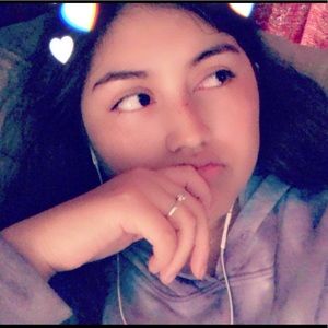 Meet your Posher, Anahi